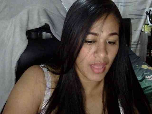 Letty33 webcam