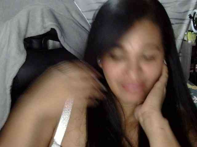 Letty33 webcam