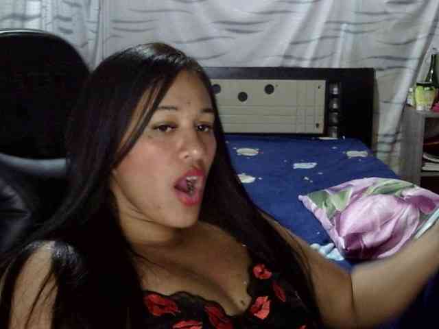 Letty33 webcam