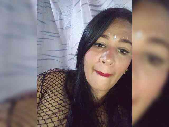 Letty33 webcam