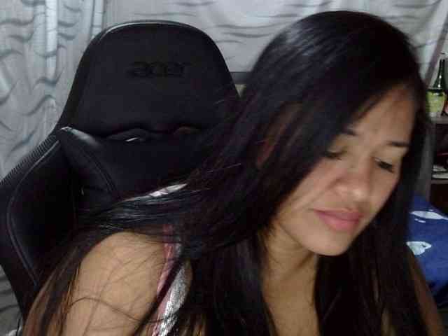 Letty33 webcam