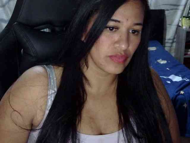 Letty33 webcam