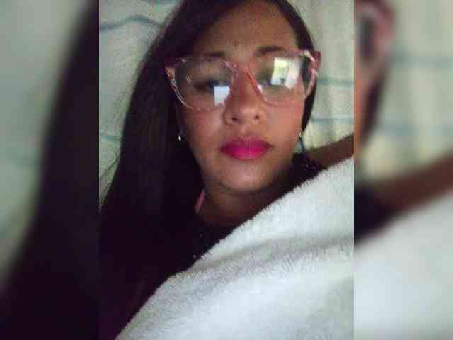 Letty33 webcam