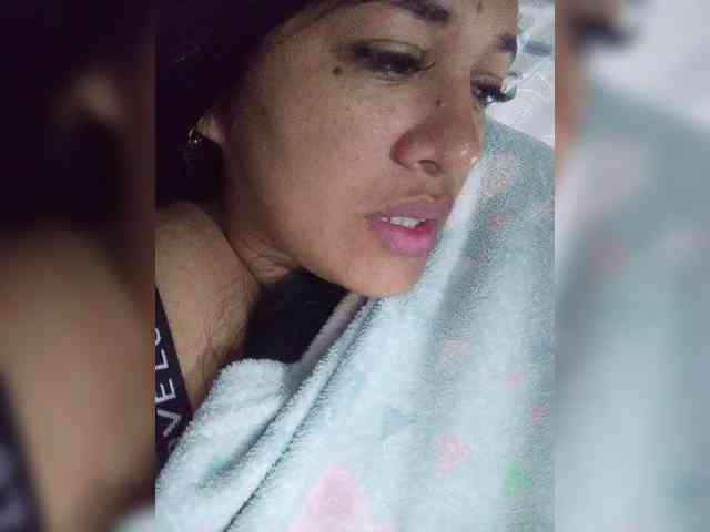 Letty33 webcam