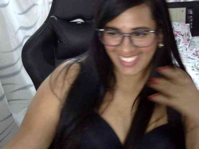Letty33 webcam