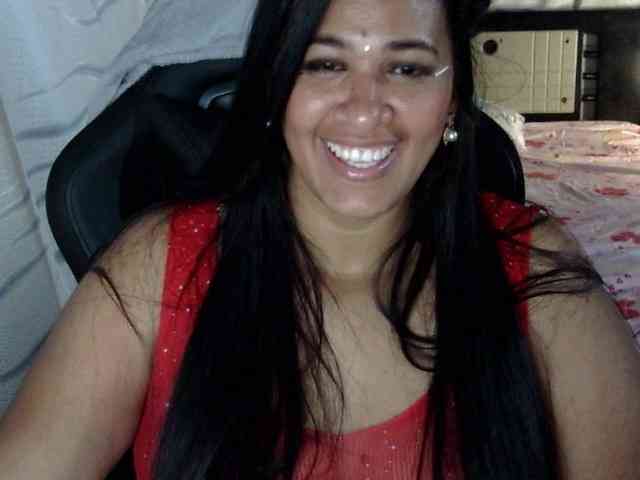 Letty33 webcam