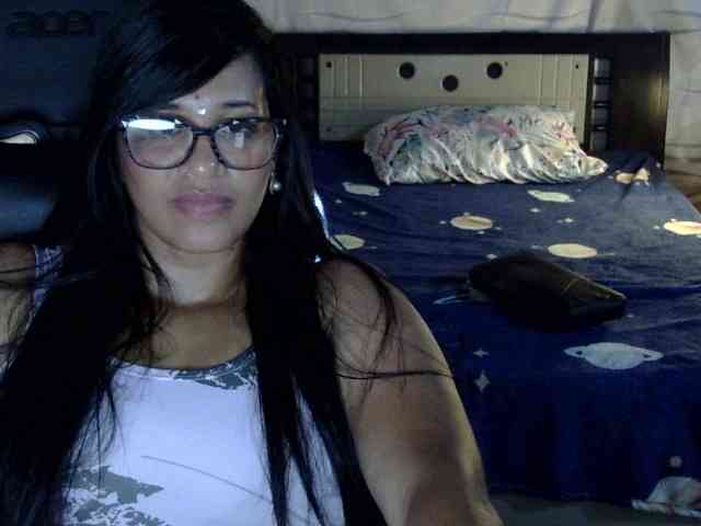 Letty33 webcam