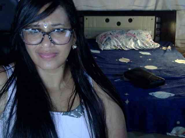 Letty33 webcam