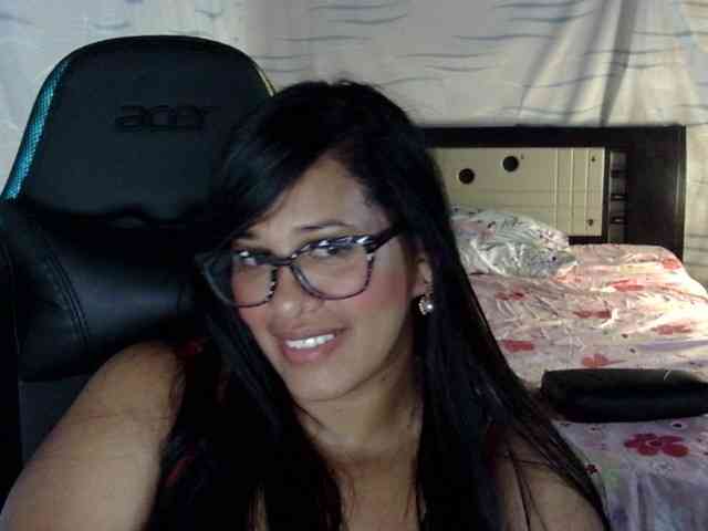 Letty33 webcam