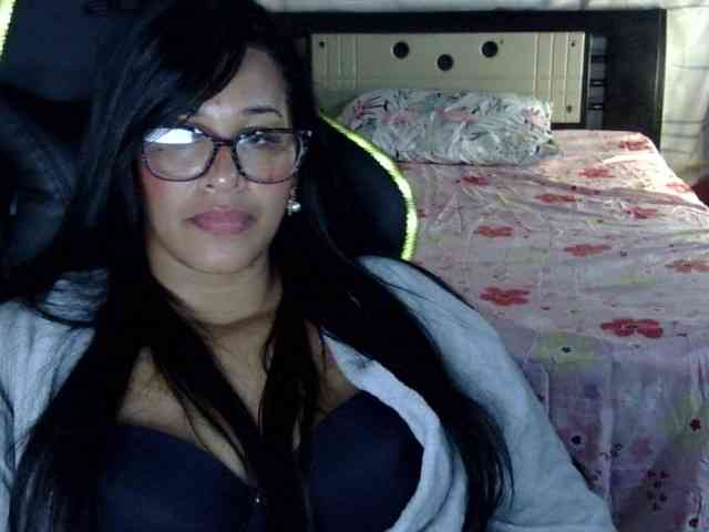 Letty33 webcam