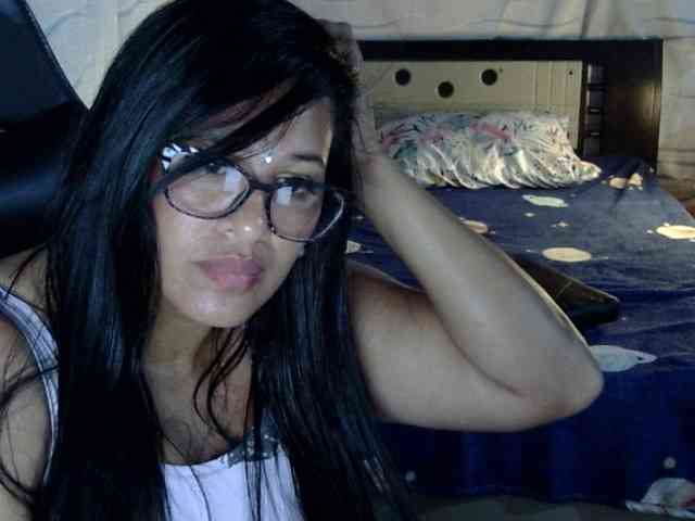 Letty33 webcam