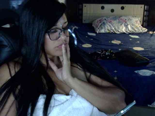 Letty33 webcam