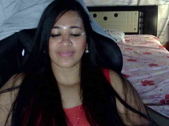 Letty33 webcam