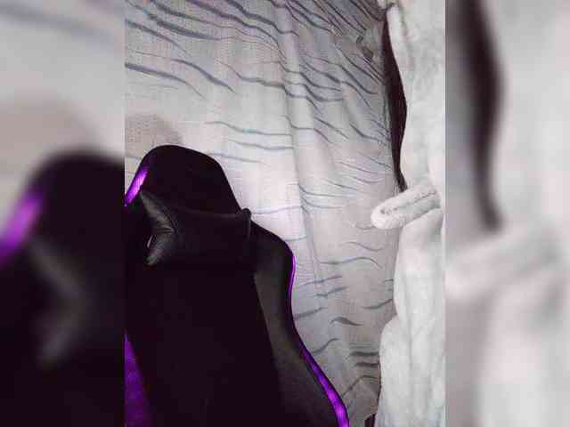 Letty33 webcam