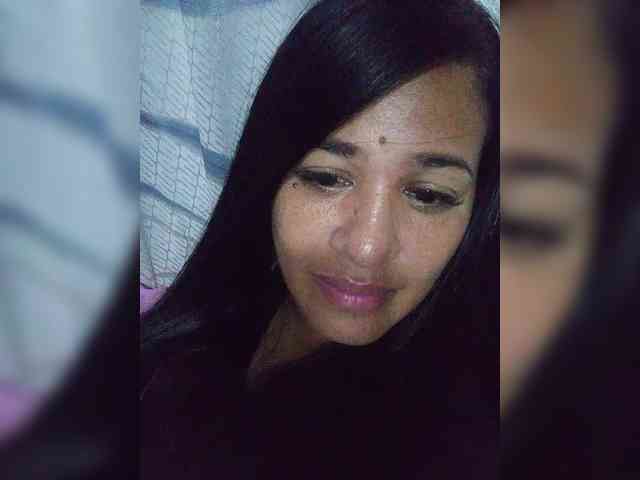 Letty33 webcam
