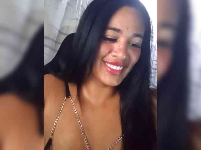 Letty33 webcam