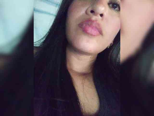 Letty33 webcam