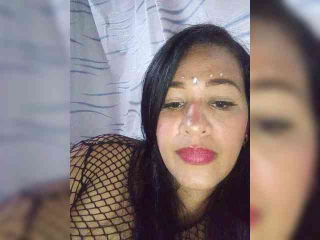 Letty33 webcam