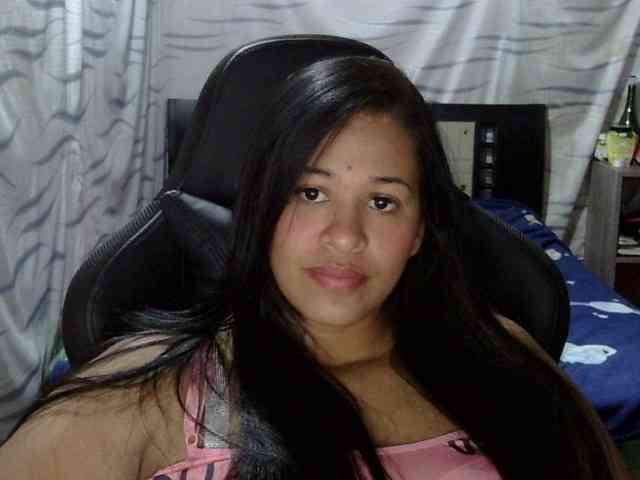 Letty33 webcam