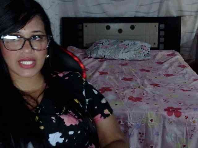 Letty33 webcam