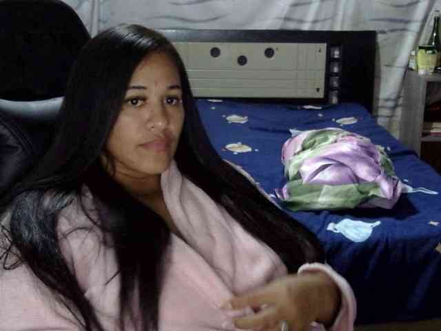 Letty33 webcam