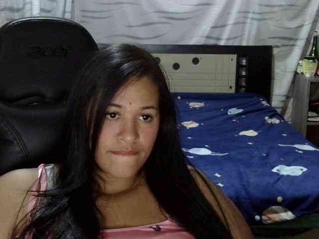 Letty33 webcam