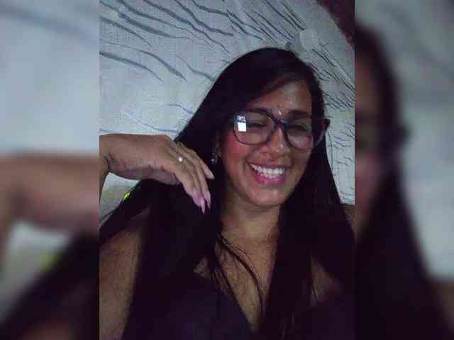 Letty33 webcam