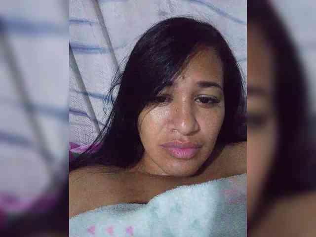 Letty33 webcam