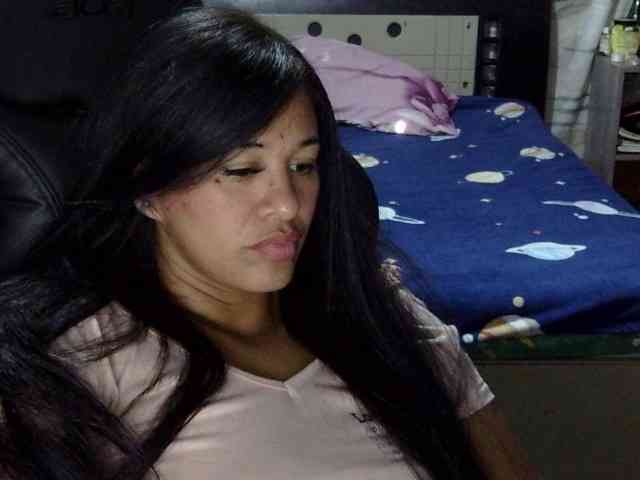 Letty33 webcam