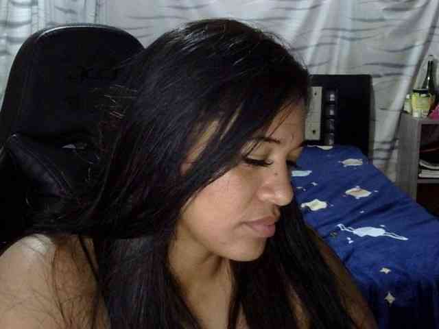 Letty33 webcam