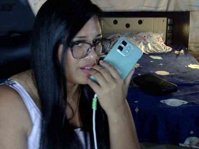 Letty33 webcam
