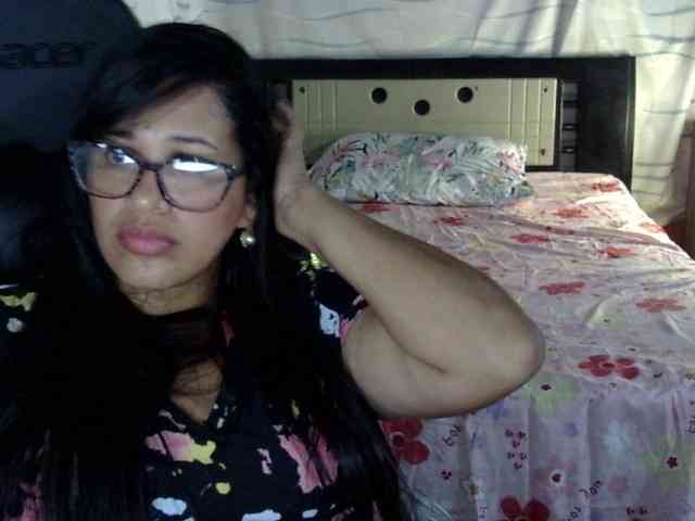 Letty33 webcam