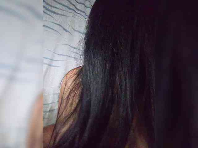 Letty33 webcam