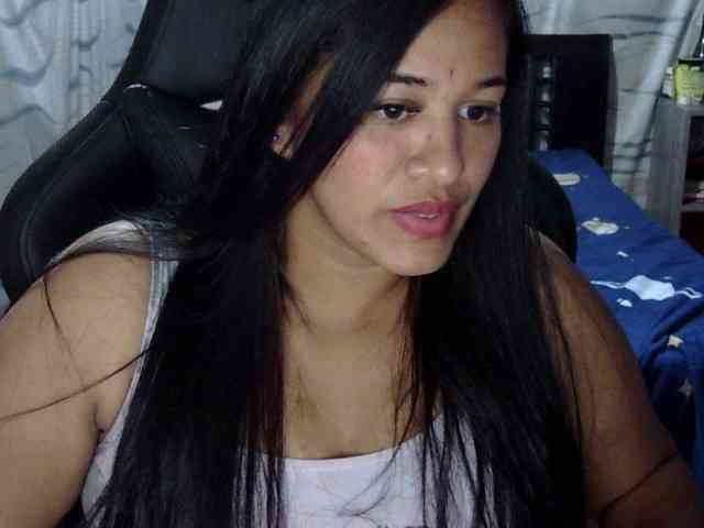 Letty33 webcam
