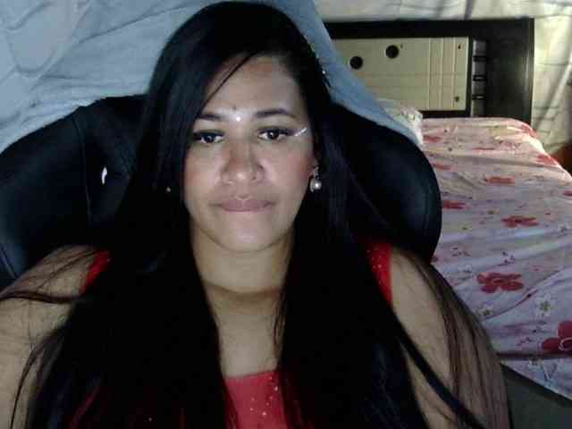 Letty33 webcam