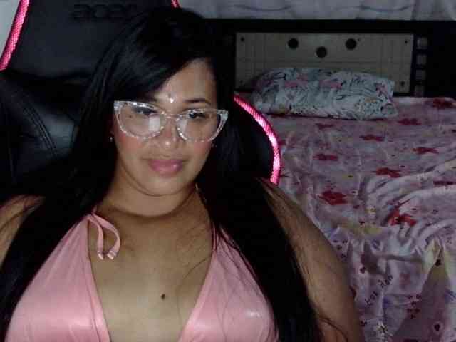 Letty33 webcam