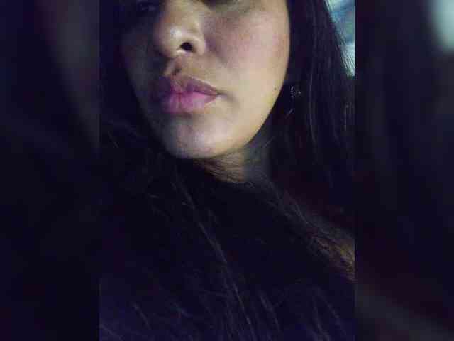 Letty33 webcam