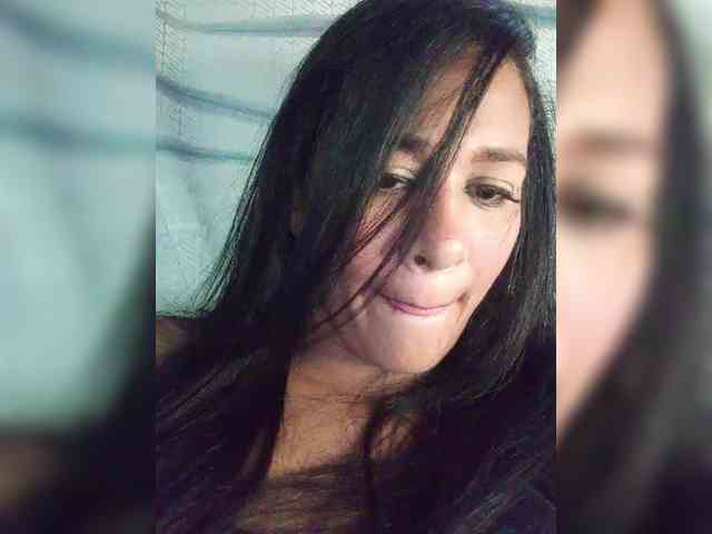 Letty33 webcam