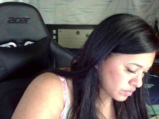 Letty33 webcam