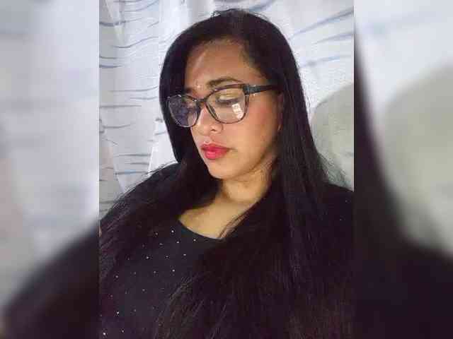Letty33 webcam