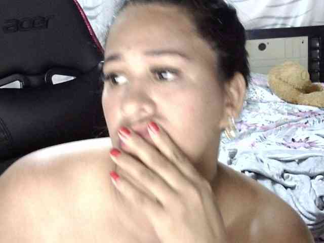 Letty33 webcam