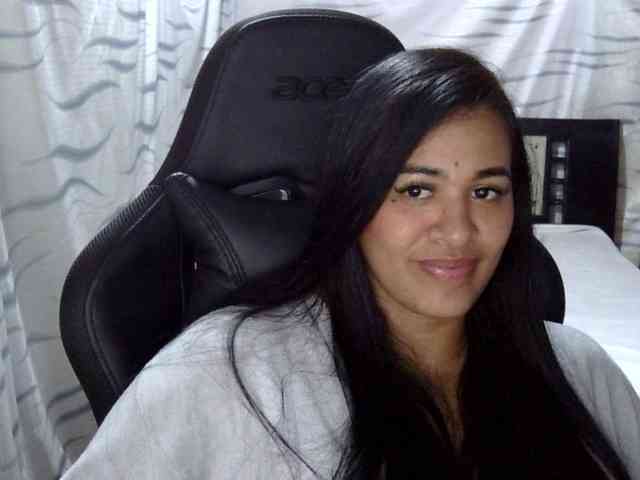 Letty33 webcam