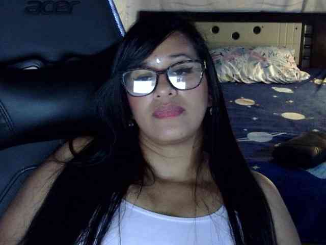 Letty33 webcam