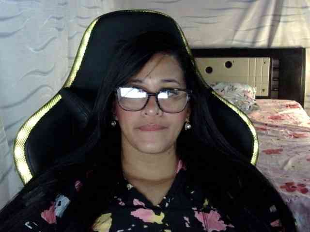 Letty33 webcam