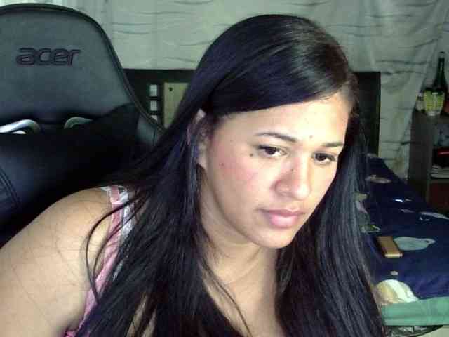Letty33 webcam