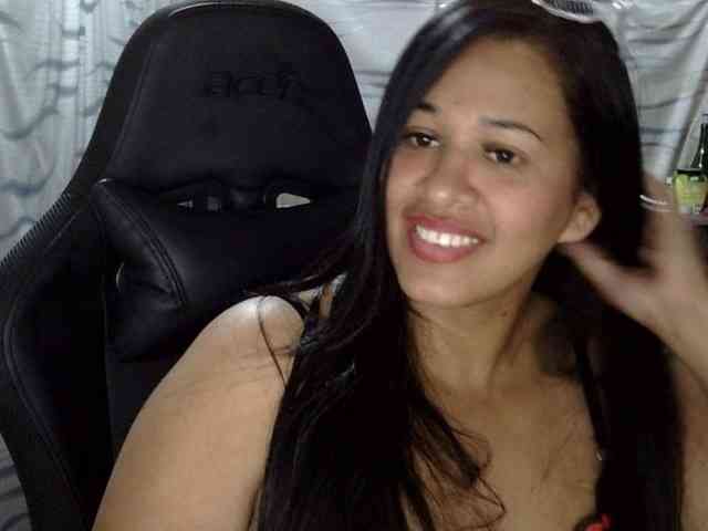 Letty33 webcam