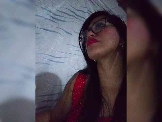 Letty33 webcam