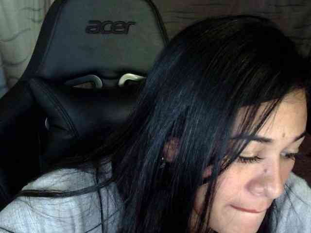 Letty33 webcam