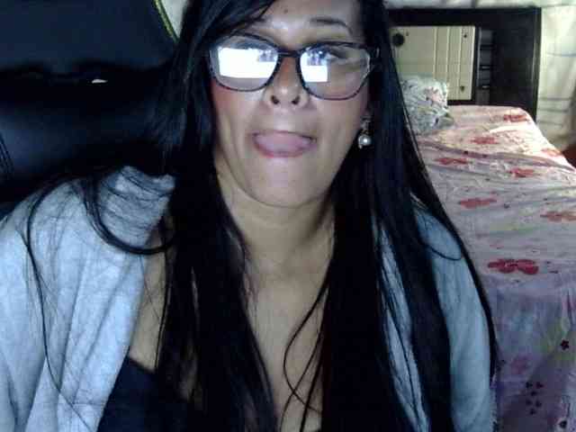 Letty33 webcam