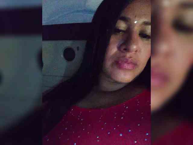 Letty33 webcam